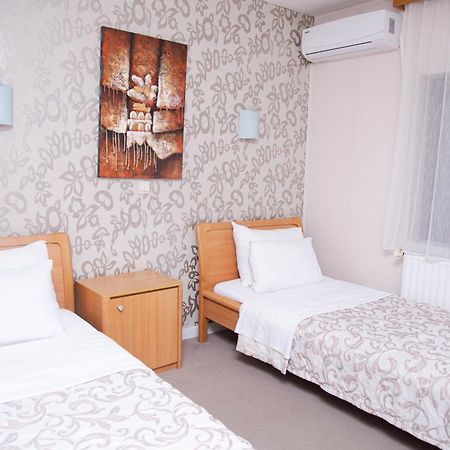 Hotel Dvor Bijelo Polje Exterior foto